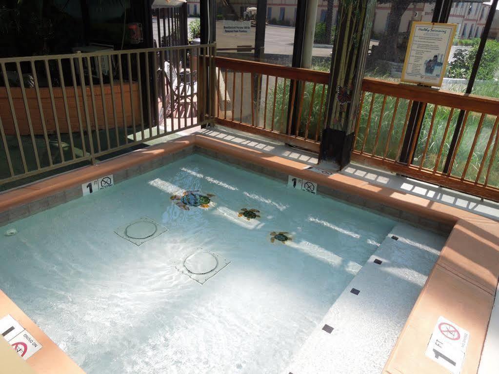 Howard Johnson Florence/ Cincinnati Area Extérieur photo