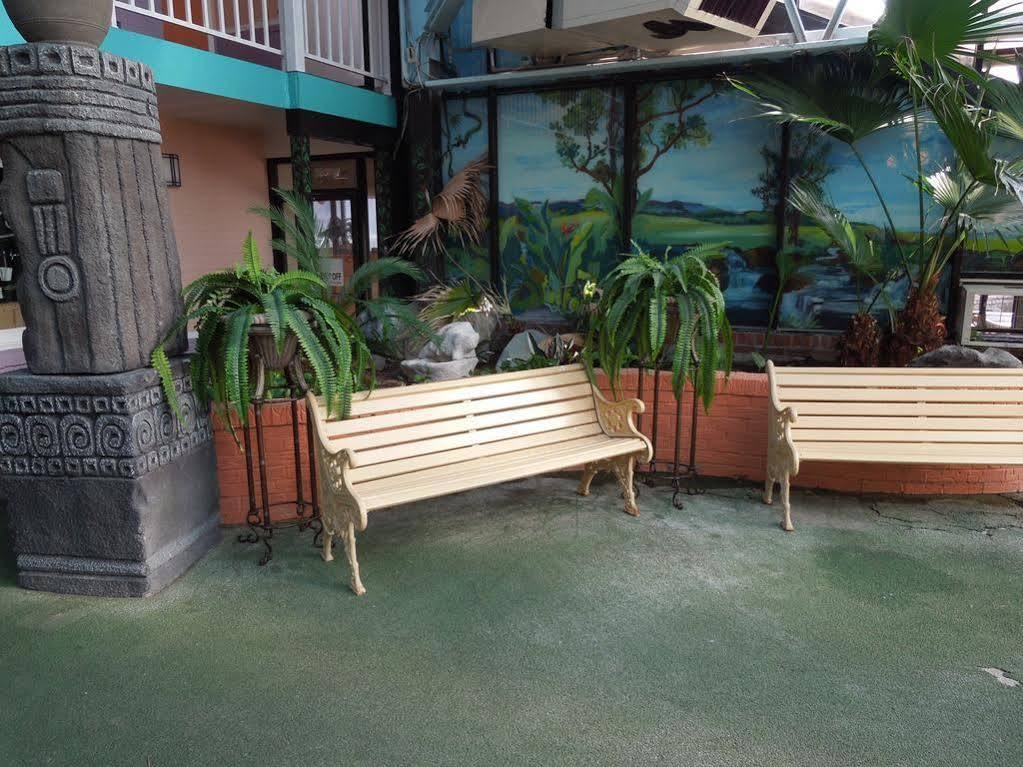 Howard Johnson Florence/ Cincinnati Area Extérieur photo
